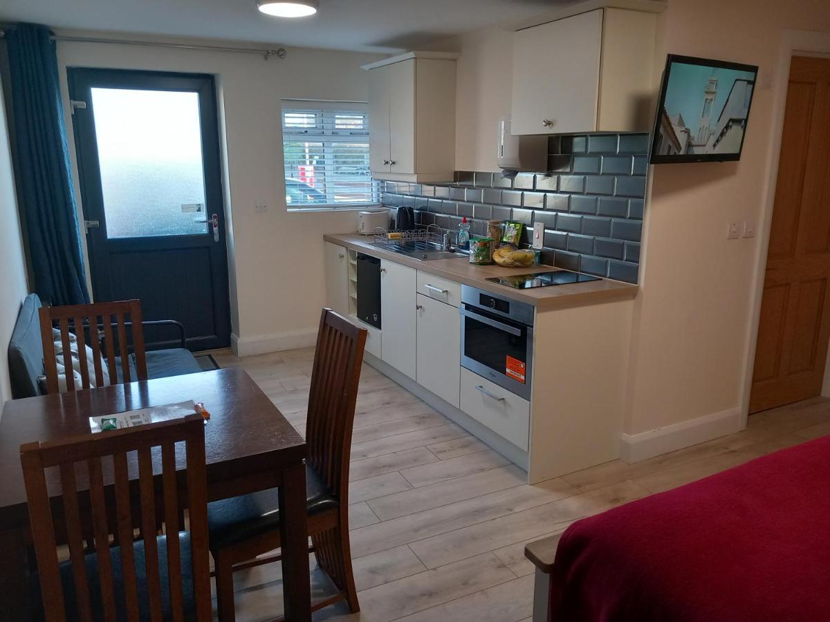 Matty'S Pub - Apartment'S Carlow Esterno foto