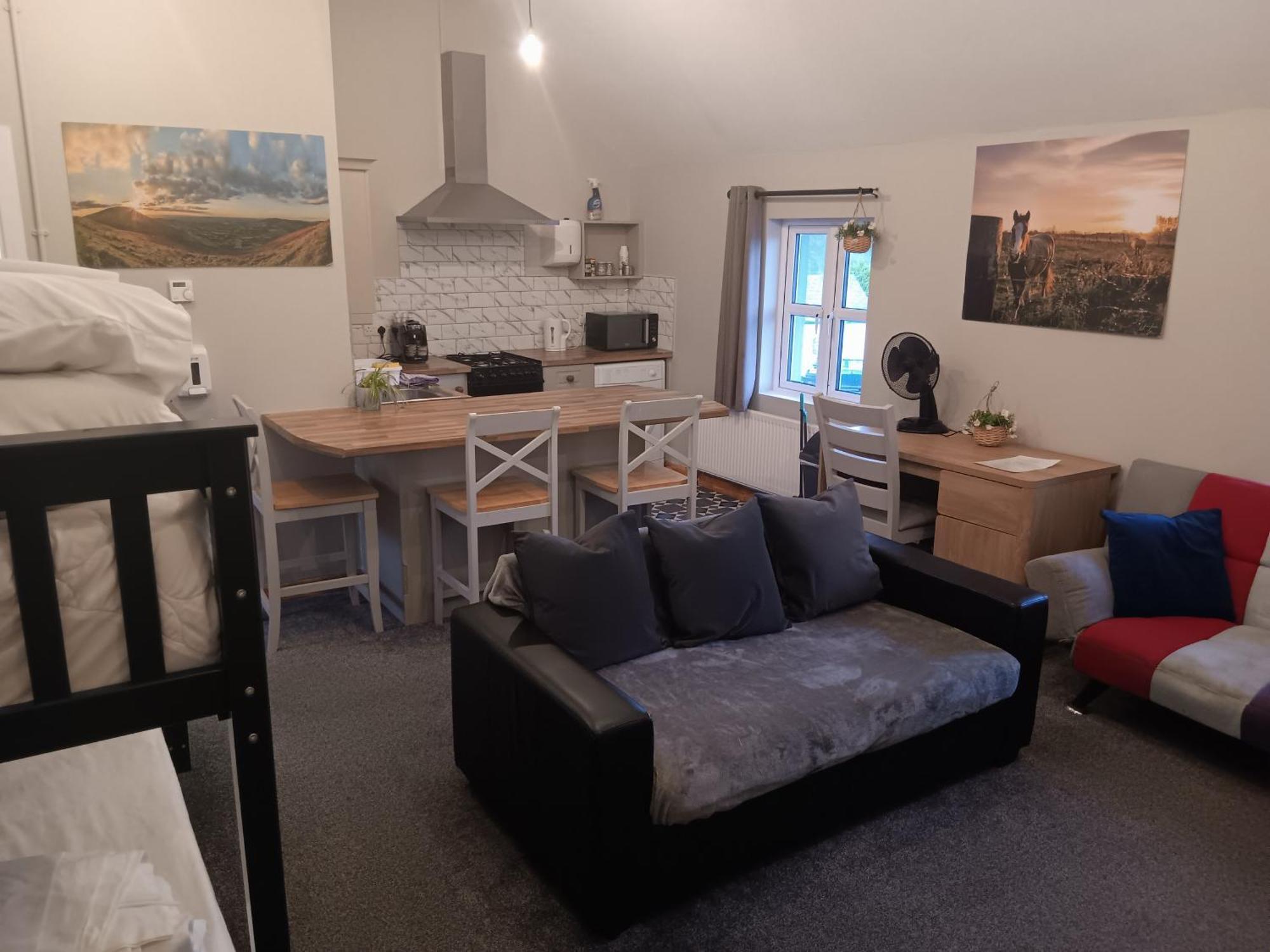 Matty'S Pub - Apartment'S Carlow Esterno foto
