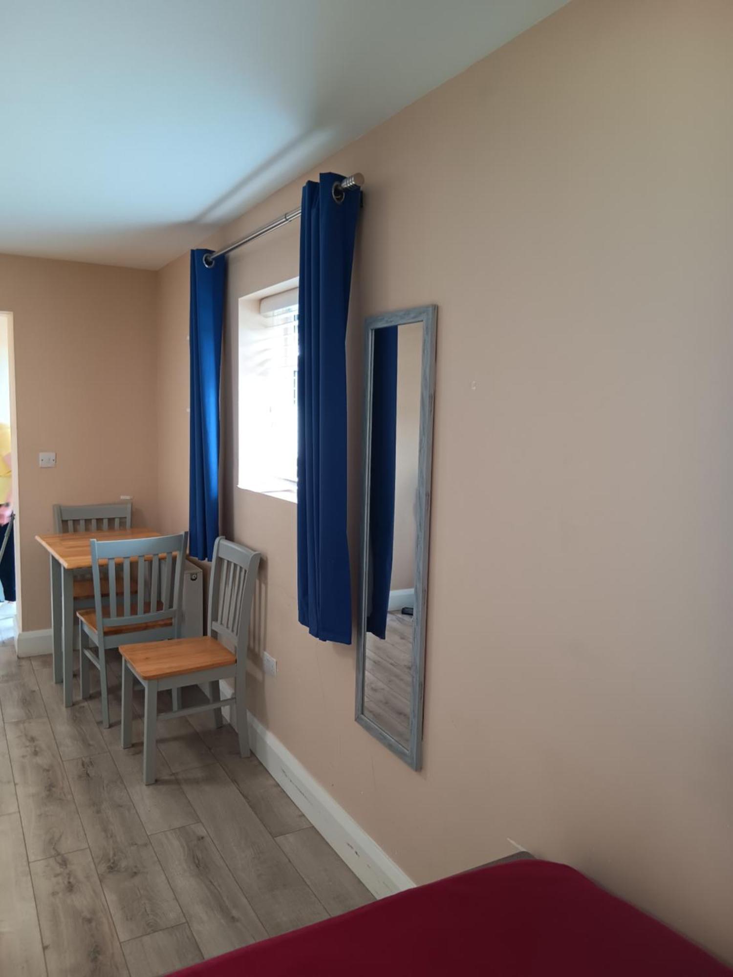 Matty'S Pub - Apartment'S Carlow Esterno foto