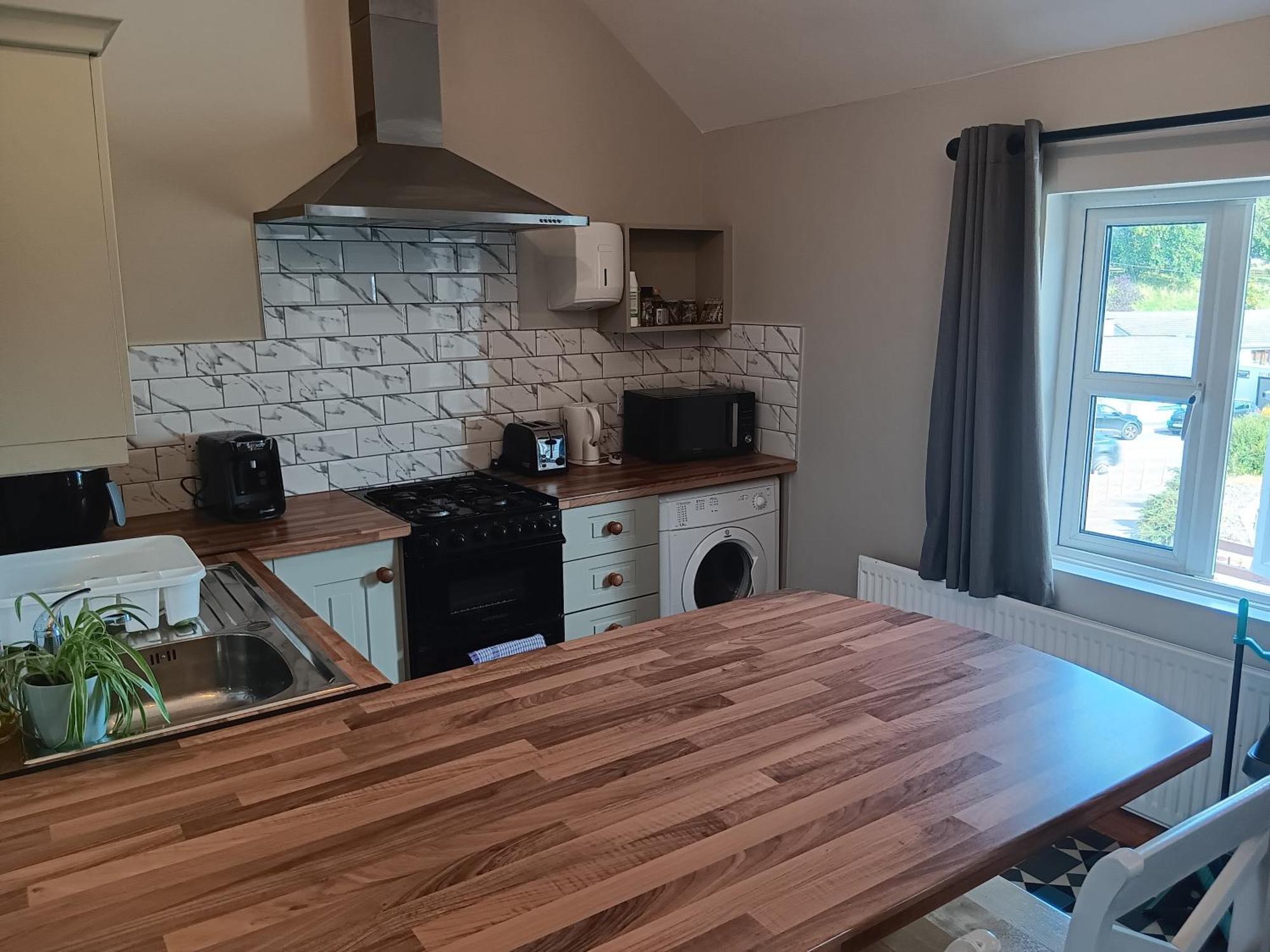 Matty'S Pub - Apartment'S Carlow Esterno foto
