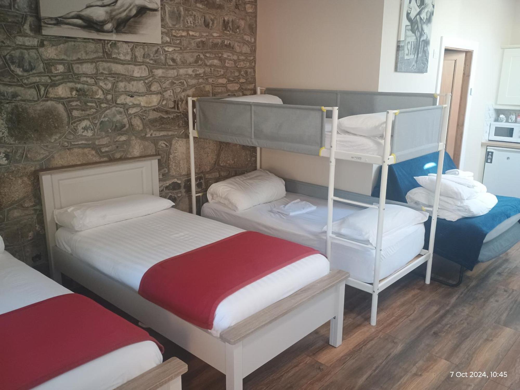 Matty'S Pub - Apartment'S Carlow Esterno foto